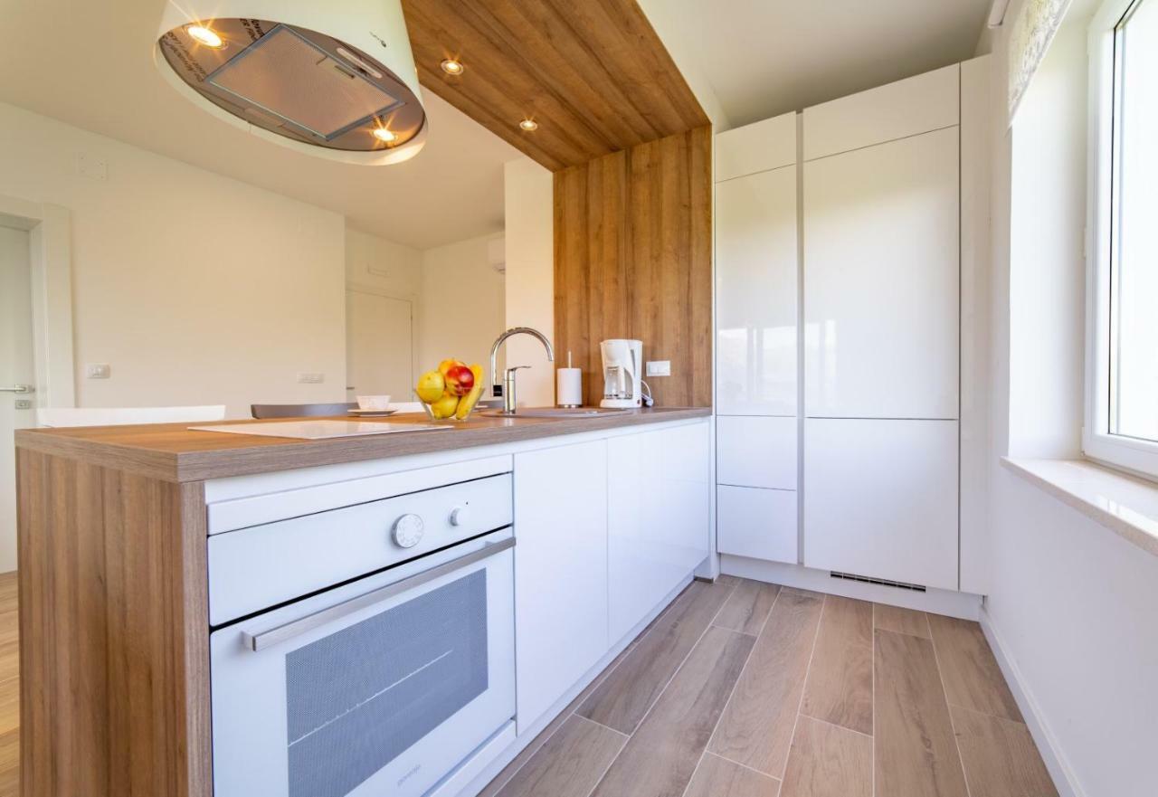 Mary Ann Apartment 2 챠브타트 외부 사진
