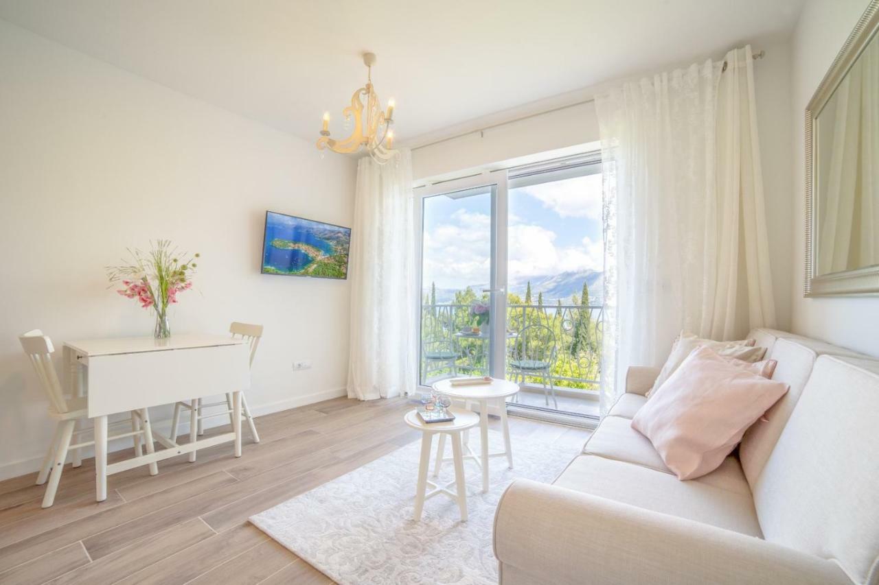 Mary Ann Apartment 2 챠브타트 외부 사진