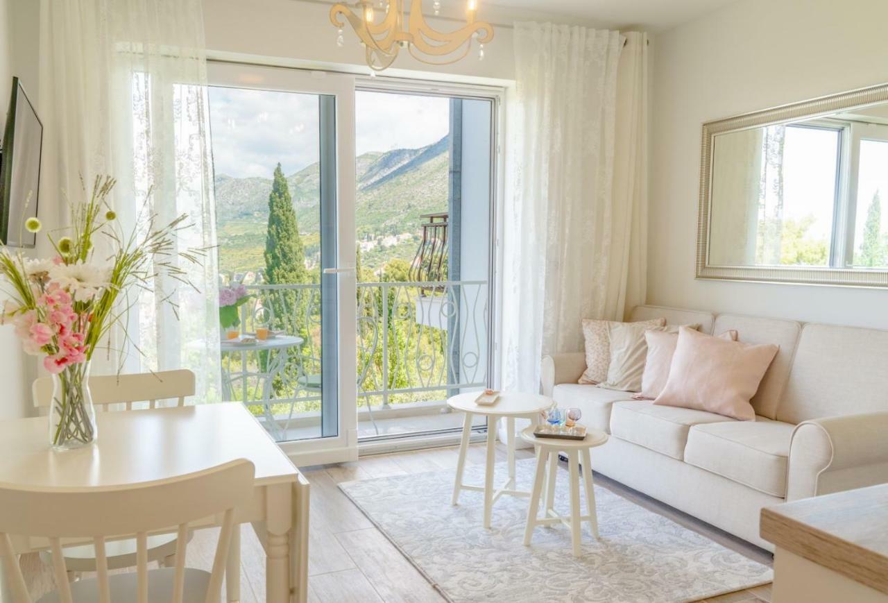 Mary Ann Apartment 2 챠브타트 외부 사진